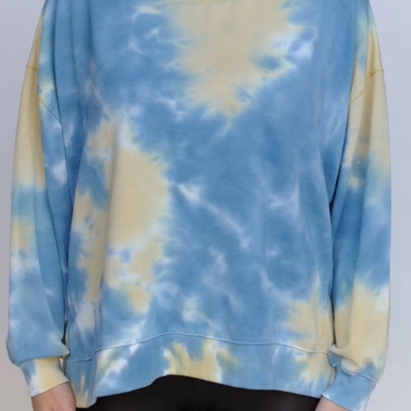 NWT FOUND Step Hem Cozy Sweatshirt In Moon Shadow Tie Dye - Picture 2 of 8